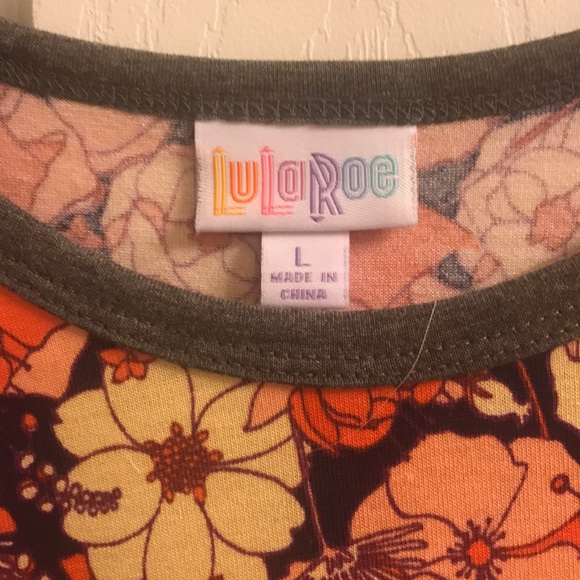 LulaRoe Randy - Picture 4 of 4